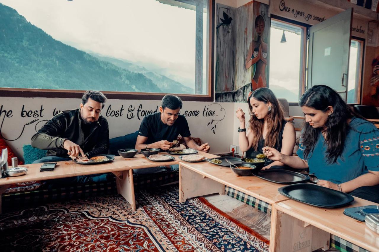 Cafe Monkbase- Food And Stay Manāli Exteriér fotografie